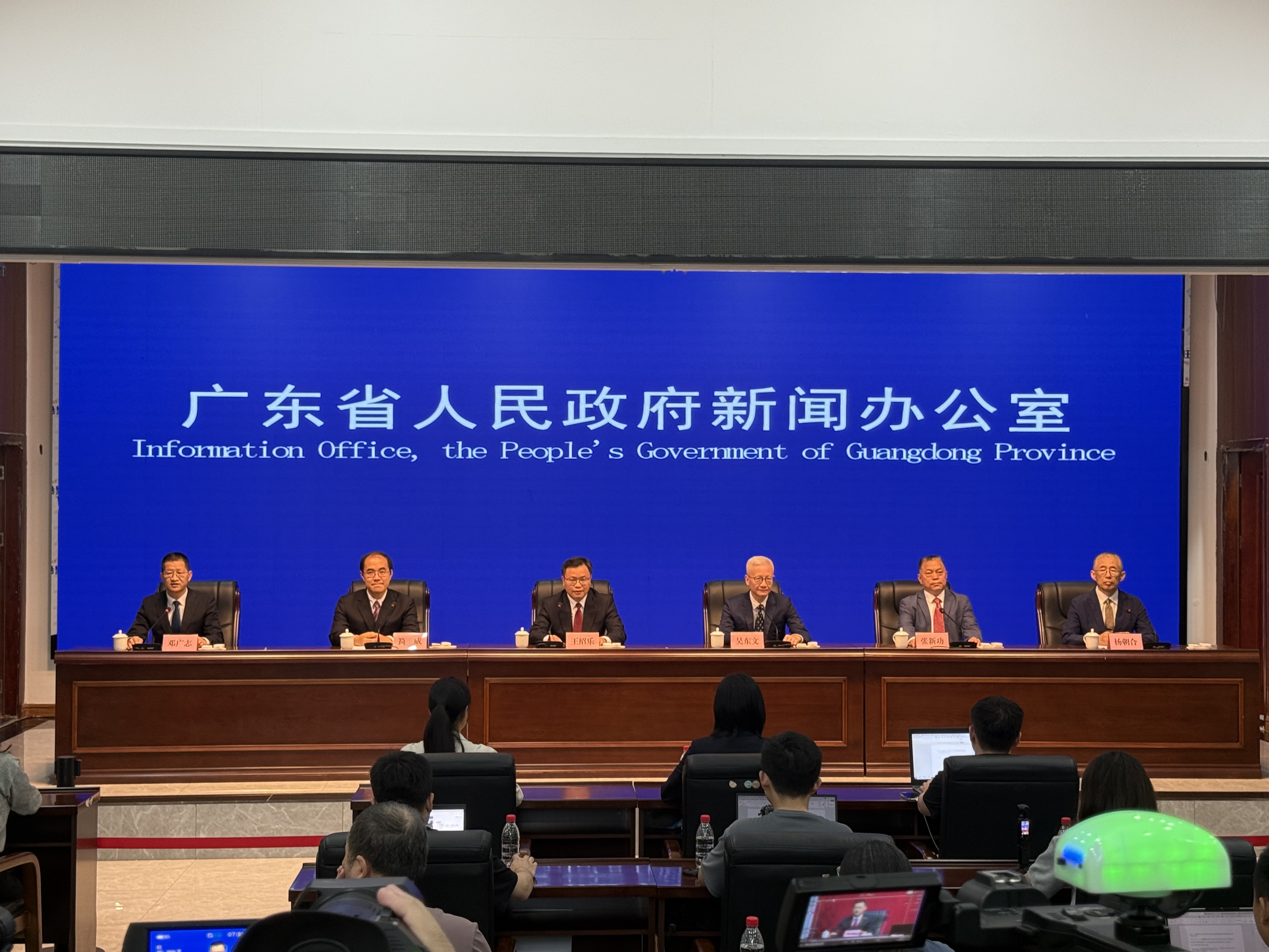 &#20896;&#20122;&#23448;&#26041;&#22312;&#32447;&#20837;&#21475;&#45;&#20896;&#20122;&#65288;&#20013;&#22269;&#65289;
